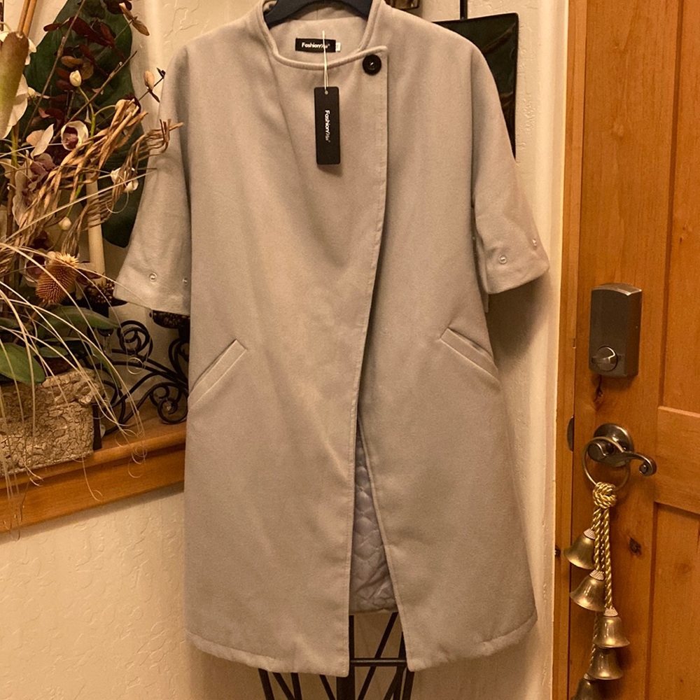 NWT Gorgeous Light Gray Fashion Mia Dress Coat/Blazer